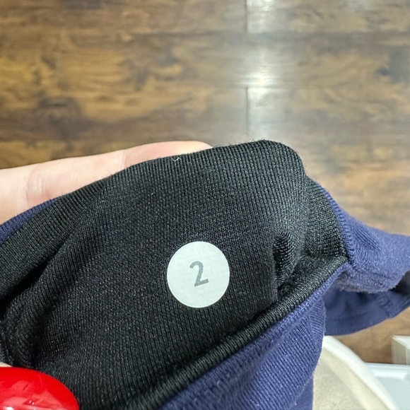 Lululemon leggings - Picture 2 of 5